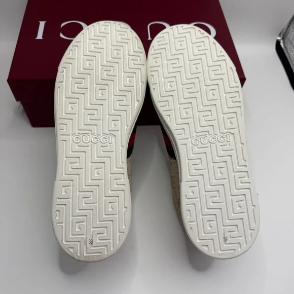NWT Gucci Beige Ace Sneakers with Red and Green Accents size 39 fit 8.5-9US - Picture 9 of 9